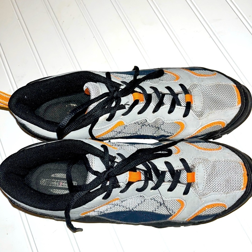 Swiss Gear gray rugged outdoor sneakers size